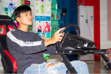 <b> 四川新華學子——追夢赤子心</b>