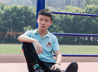 <b>付忠?guī)洠焊绺缤扑]我來(lái)四川新華學(xué)互聯(lián)網(wǎng)技術(shù)</b>