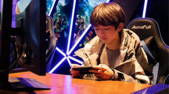 <b>青春不迷茫！電競(jìng)是夢(mèng)想，也是我前進(jìn)的力量！</b>