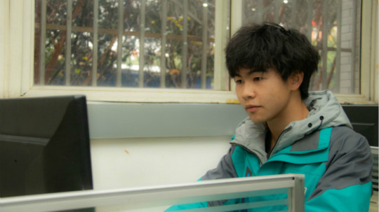 <b>對(duì)天空的深情告白</b>