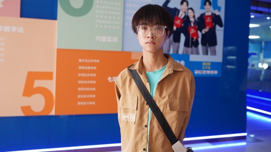 <b>新生學子|再抉擇，跟隨父母重拾夢想！</b>