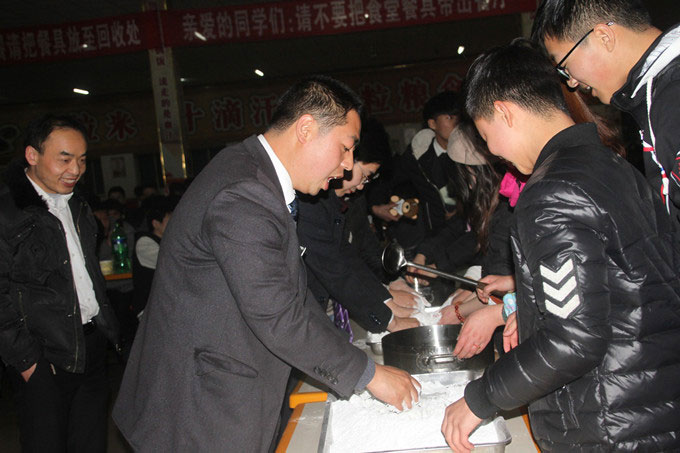 做湯圓，猜燈謎，嗨到停不下來