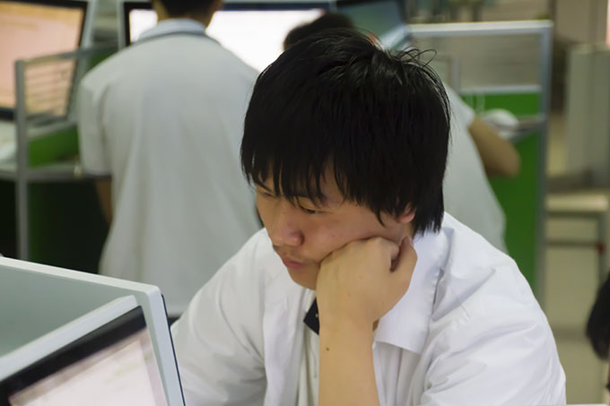 一個熱愛詩歌的互聯(lián)網(wǎng)男孩