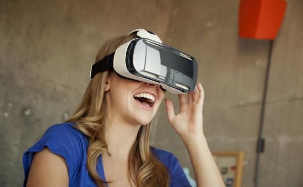 VR市場(chǎng)發(fā)展迅猛：即將改變六大行業(yè)走向