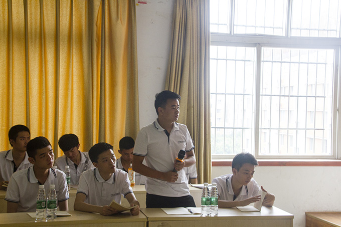 與校友面對面交流，大家都聊得非常開心