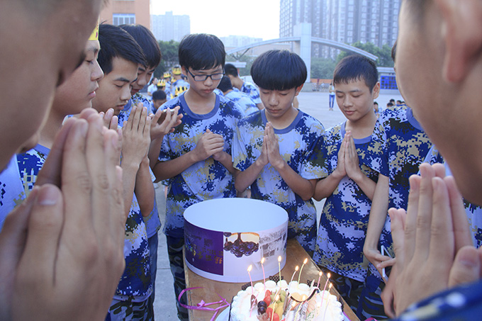 全校生日大party，新華有你更精彩