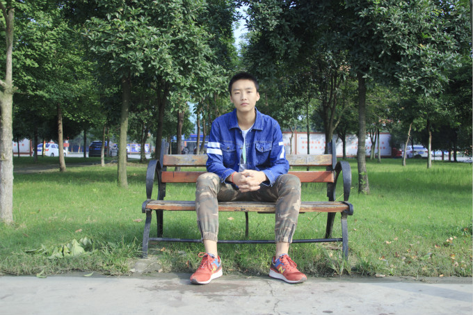 周詩(shī)喻：來(lái)新華，就是為了技能+證書(shū)