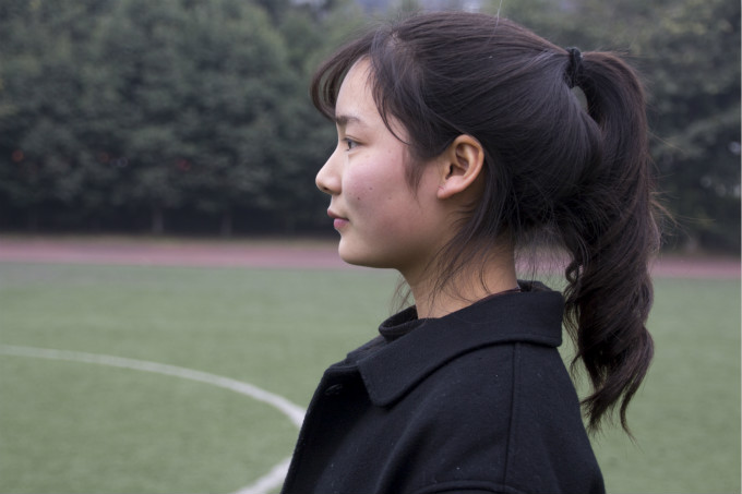 這對(duì)姐妹花，相約著一起來(lái)新華