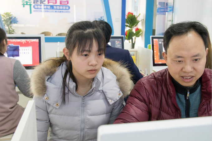 只因?qū)χR(shí)的渴求，所以她來(lái)了