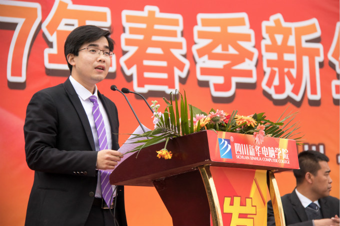 軍訓會操表演，青春與奮進的完美結合！