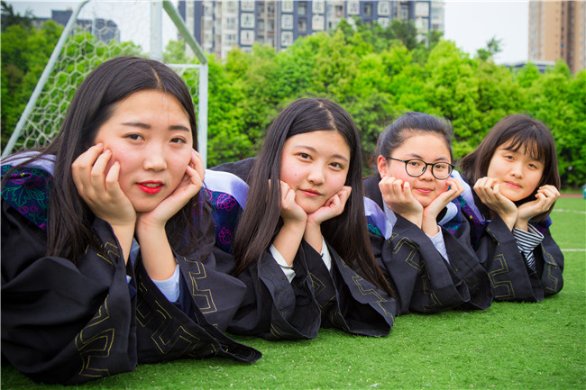 畢業(yè)了：感恩母校，放飛夢(mèng)想！