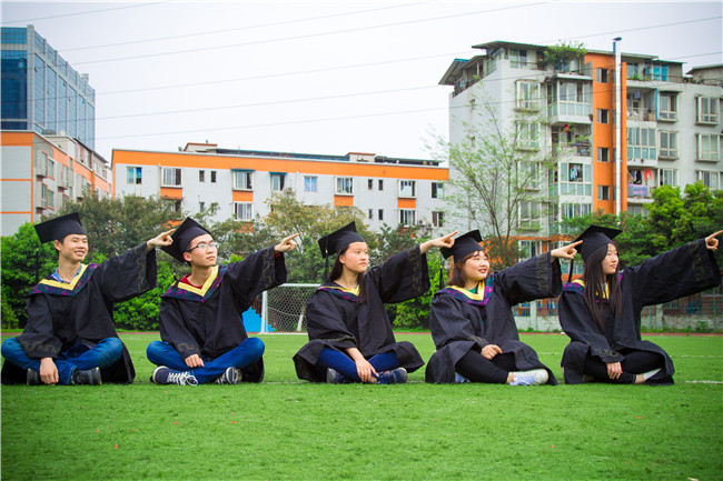 畢業(yè)了：感恩母校，放飛夢(mèng)想！