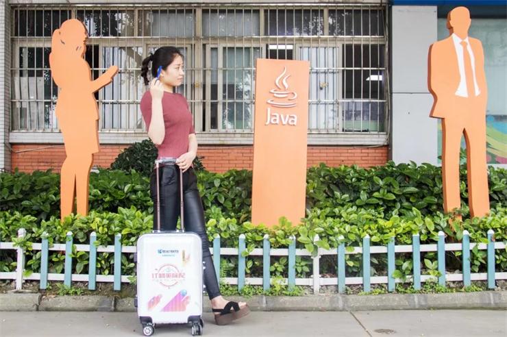 這一次，不管你在哪，我們陪你過端午。