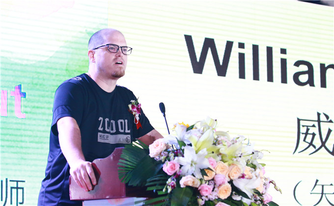 2017互聯(lián)網(wǎng)+創(chuàng)新人才培養(yǎng)論壇暨新華·Autodesk杯創(chuàng)意大賽啟動(dòng)儀式圓滿(mǎn)舉行