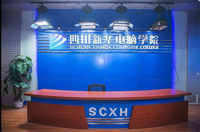 競技時(shí)代CEO李金龍老師已抵蓉，下午開講！