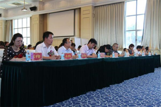 強(qiáng)強(qiáng)聯(lián)合，迎來電競(jìng)教育的春天