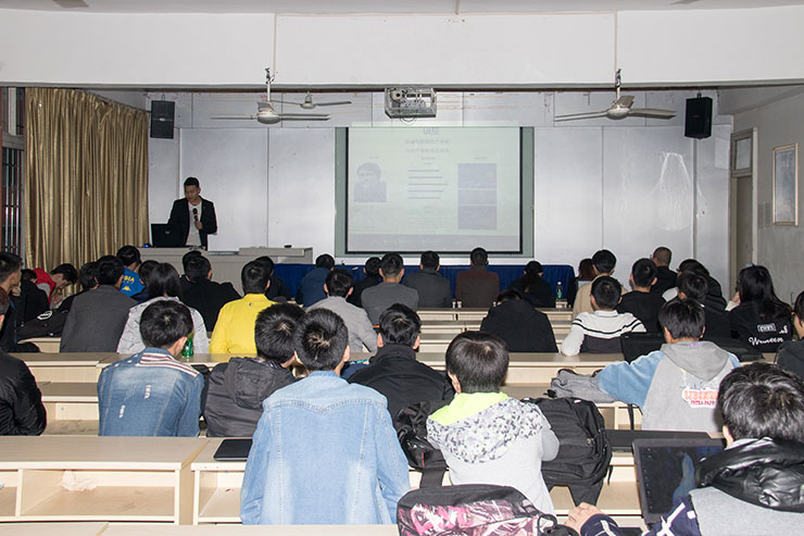 天氣涼，四川新華技能大賽火熱舉辦，學(xué)子露鋒芒