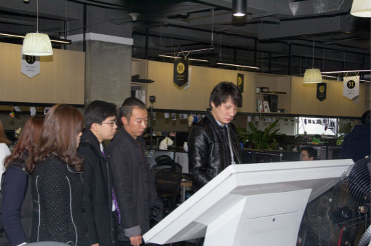  四川新華電腦學院走進企業(yè)恰談校企合作