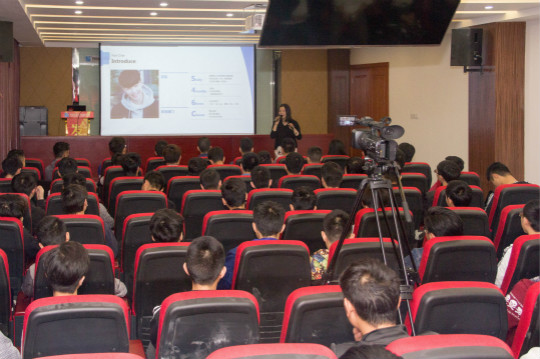 校企合作京東職業(yè)生涯規(guī)劃分享會(huì)圓滿舉行