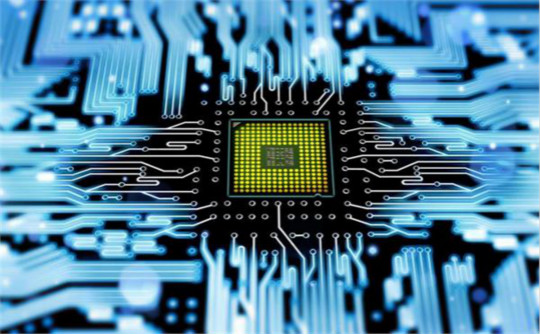 是誰造成了中國的“無芯”之失？