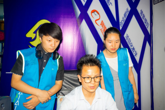 四川新華·瀾庭集杯電商技能大賽如火如荼開展進(jìn)行中