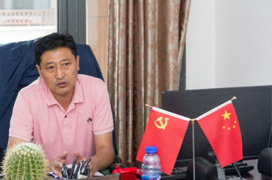 熱烈祝賀四川新華電腦學(xué)院對(duì)口松潘縣電商扶持項(xiàng)目成功簽約!