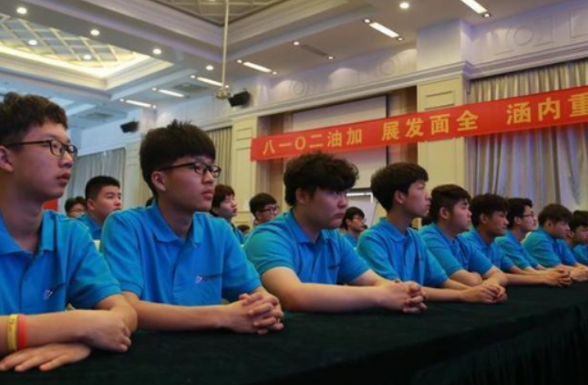 新華攜手北京競技時代 再燃你的電競夢想