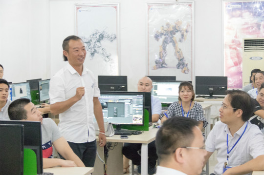 新華互聯(lián)網(wǎng)科技2018暑期VR師資培訓(xùn)之：為夢(mèng)出征