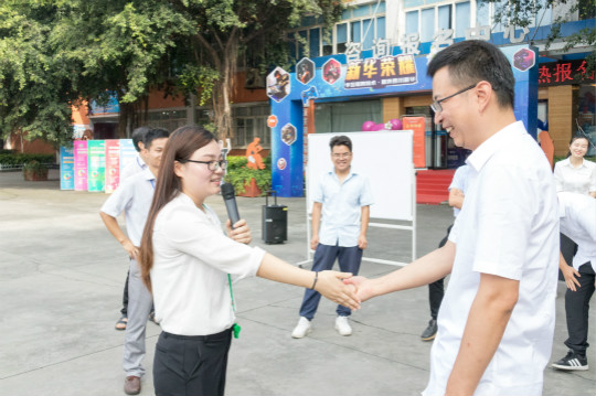 VR師資培訓(xùn)戶外拓展訓(xùn)練我們是認(rèn)真的