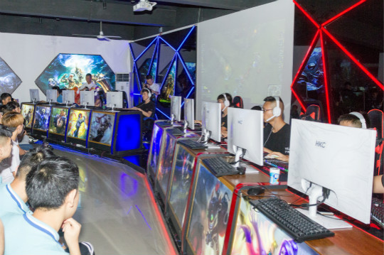 電子競技行業(yè)分析