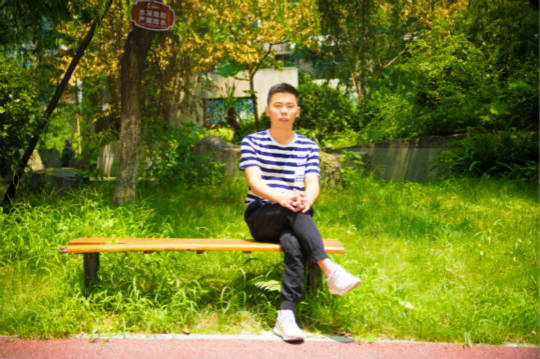 一條路走到底，用一顆創(chuàng)業(yè)赤子心來成全自己