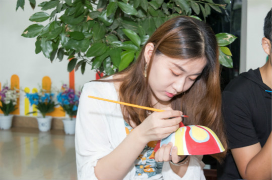 魅力面具 青春正好—四川新華面具彩繪大賽high！high！high！