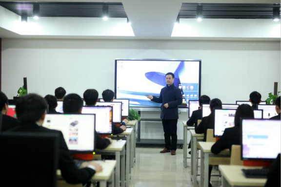 世界“新”看法，VR技術(shù)賦能新未來