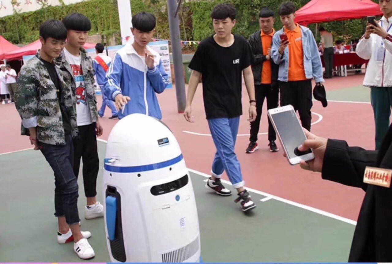 國慶七天樂，新華最歡樂！ 新華“黑科技”體驗日嗨翻天