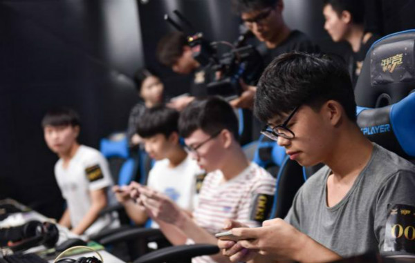 夢(mèng)想團(tuán)助陣2018金鷹電競(jìng)體育盛典，共同見證總冠軍誕生！