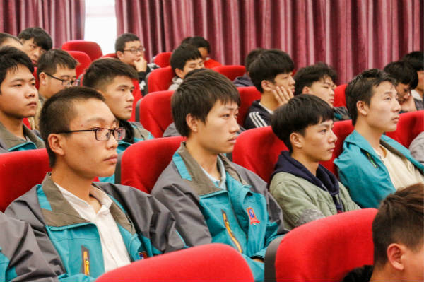 1024 《我是程序員》跟著大咖的腳步一起嗨爆未來(lái)！