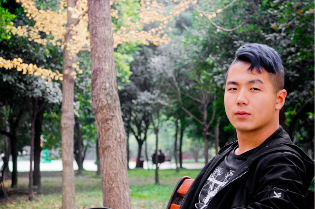 夢想的花，開在奮斗之上，用電競的花火播下希望的種子