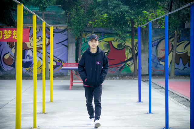 頂著家人反對，我毅然決然選擇了電競專業(yè)