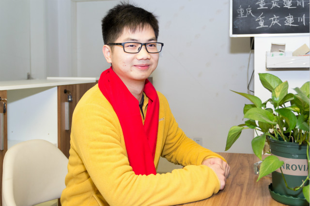 四川新華走進(jìn)企業(yè) 畢業(yè)生暖心慰問(wèn)回訪