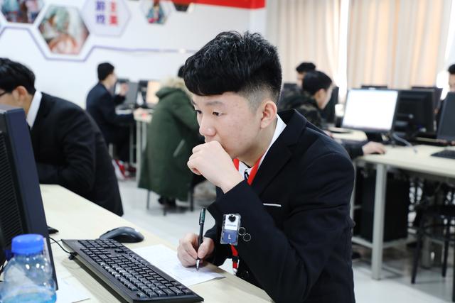 “新華瀾庭集杯”互聯(lián)網(wǎng)職業(yè)技能大賽盛大啟幕