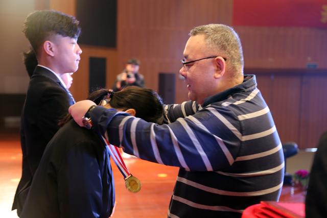 “新華·瀾庭集杯”互聯(lián)網(wǎng)職業(yè)技能大賽頒獎盛典啟幕！