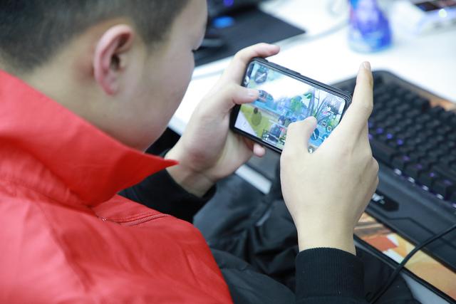 理實結(jié)合，新華學(xué)子展現(xiàn)專業(yè)電競風(fēng)采！