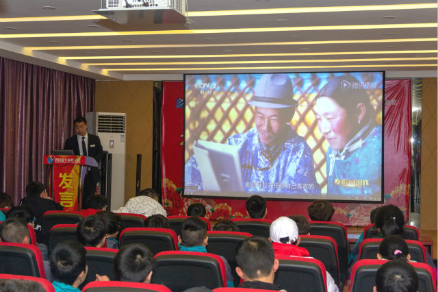 新生的第一課，四川新華2019級新生座談會！