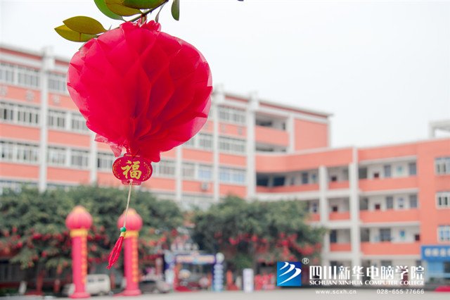 看臉時代的零零后，如何擺脫枷鎖、負重前行