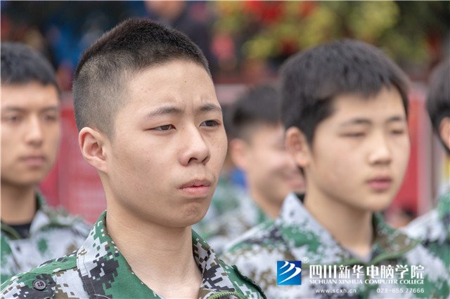 2019級(jí)新生軍訓(xùn)：激揚(yáng)的青春，是奮進(jìn)的號(hào)角