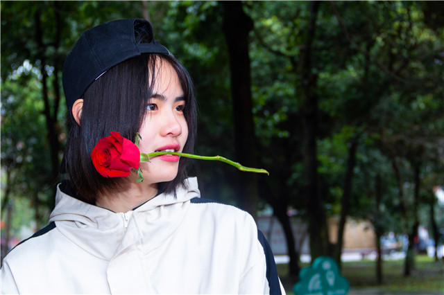 #三月女人天，陽光少女節(jié)#為你歡喜的她投上一票