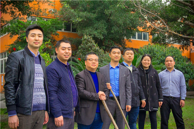 植樹節(jié)，在夢(mèng)想的地方栽下希望的綠色！