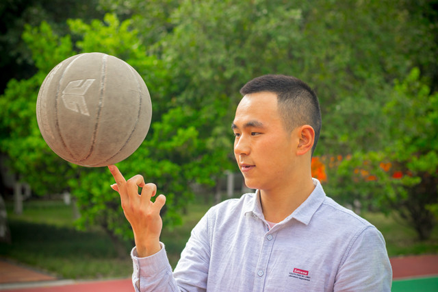 高中輟學，看“職場小白”如何“技能在手，天下可走”