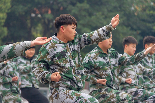 追夢新華人|因為夢想·光芒萬丈！