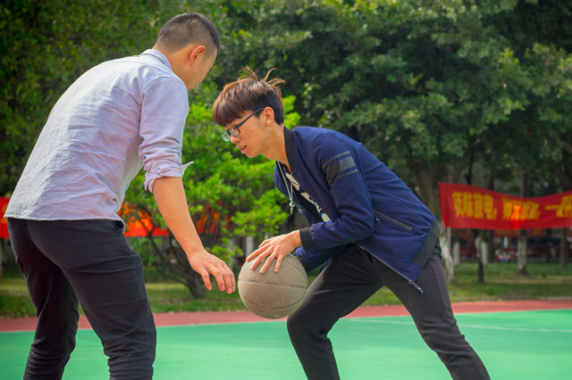 打工太辛苦，選擇新華學技能，命運能否改變？